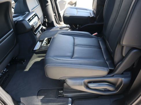 New 2026 Jeep Grand Wagoneer Limited AWD/4WD image 13