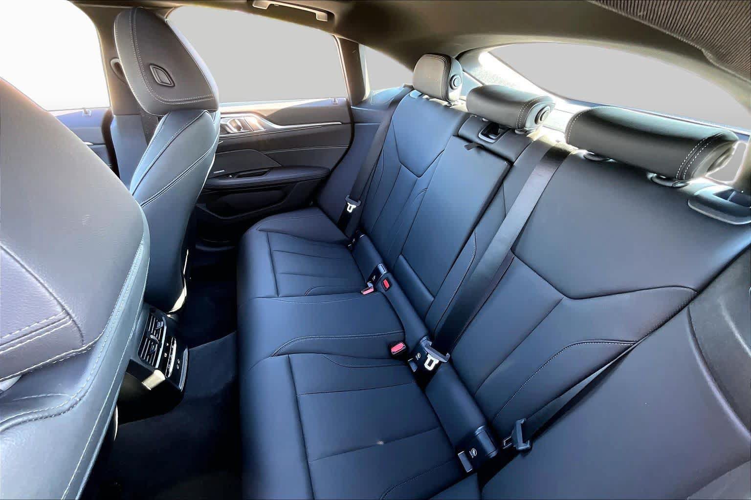 Used 2026 BMW M440i w/ Premium Package RWD image 19