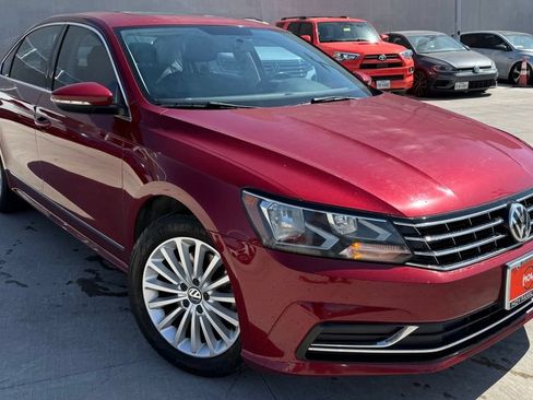 Used 2017 Volkswagen Passat 1.8T SE FWD image 1