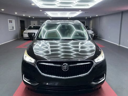 Used 2018 Buick Enclave Essence FWD image 8