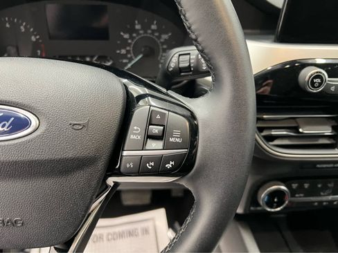 Used 2022 Ford Escape SEL image 21