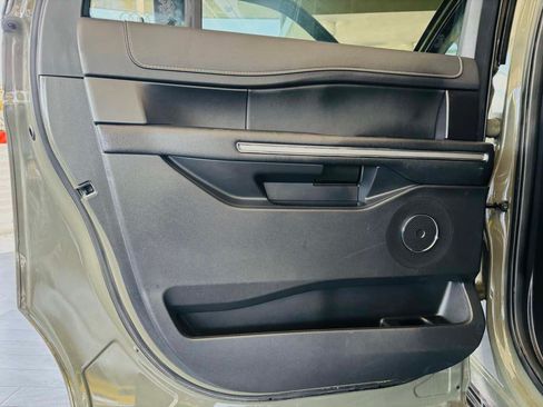 Used 2024 Ford Expedition Max XLT AWD/4WD image 31