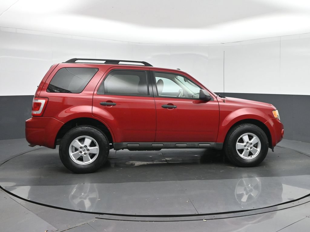 Used 2010 Ford Escape XLT FWD image 8