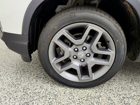 Used 2023 Honda Passport EX-L image 9