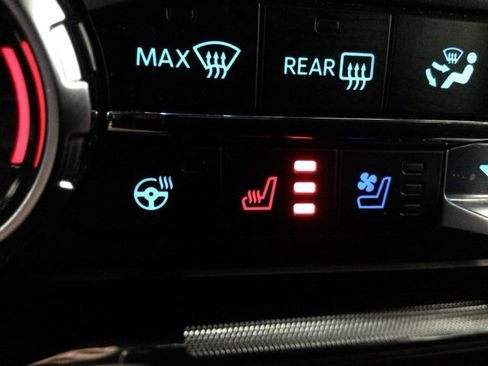 Used 2024 Ford F150 Platinum image 28