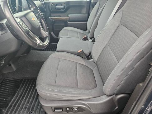 Used 2020 Chevrolet Silverado 1500 LT w/ Convenience Package AWD/4WD image 22