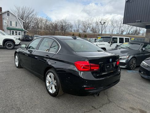 Used 2017 BMW 330i xDrive Sedan image 4