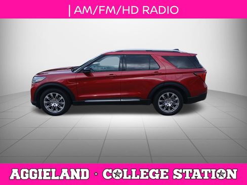 Used 2025 Ford Explorer Platinum RWD image 6