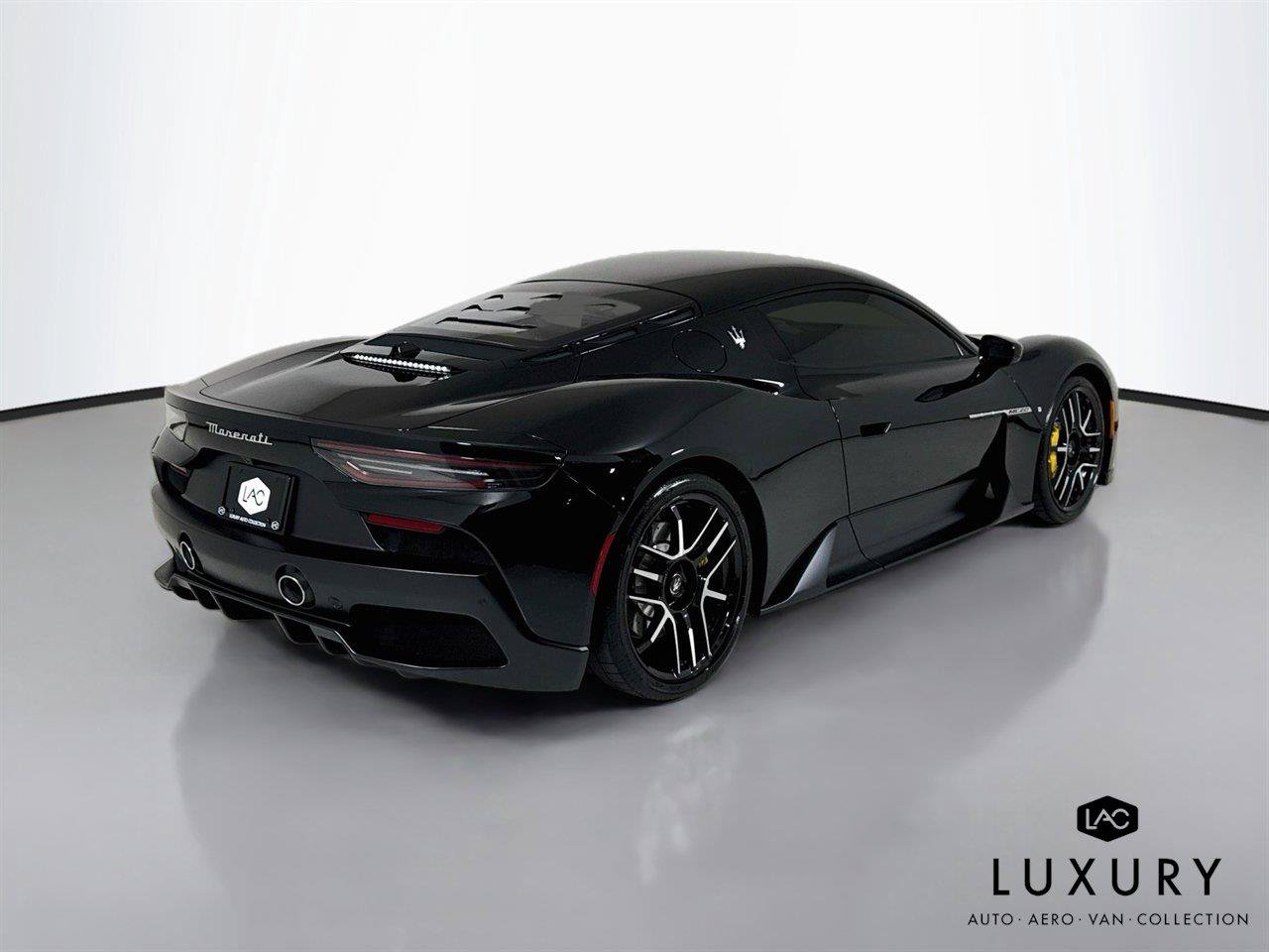 Used 2022 Maserati MC20 Coupe RWD image 5