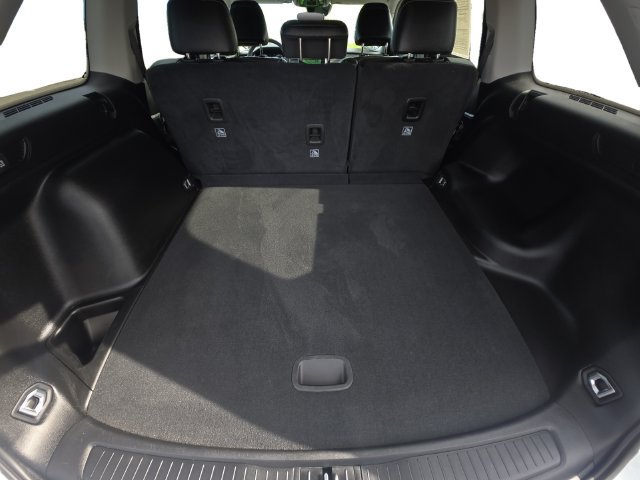 Used 2023 Jeep Grand Cherokee Limited AWD/4WD image 13