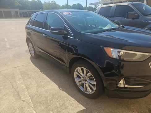 Used 2024 Ford Edge Titanium AWD/4WD image 3