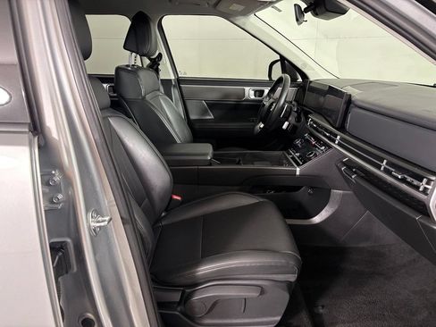 Used 2025 Hyundai Santa Fe SEL FWD image 45