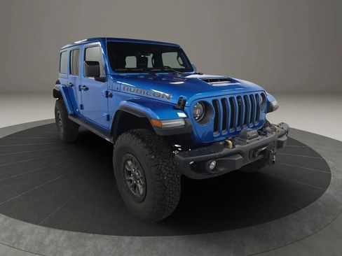 Used 2023 Jeep Wrangler Unlimited Rubicon 392 w/ Xtreme Recon 35" Tire Package AWD/4WD image 7