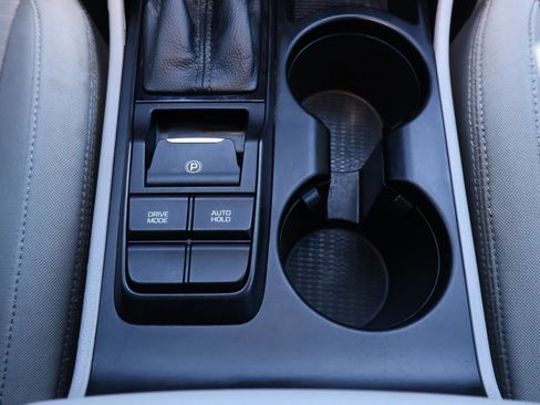 Used 2020 Hyundai Tucson SE w/ Cargo Package image 25