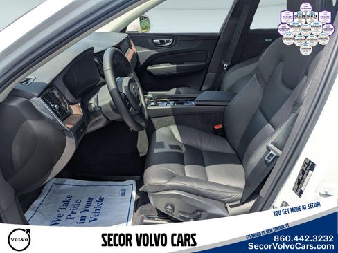 Certified 2023 Volvo XC60 B5 Plus w/ Climate Package AWD/4WD image 8
