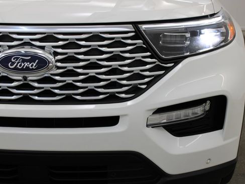 Used 2023 Ford Explorer Platinum w/ Premium Technology Package RWD image 8