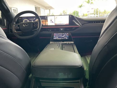 Used 2025 INFINITI QX80 Autograph w/ Premium Cargo Package AWD/4WD image 34