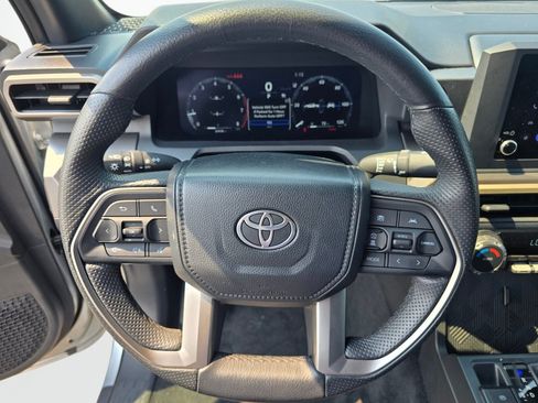 Used 2024 Toyota Tacoma TRD Off-Road AWD/4WD image 13