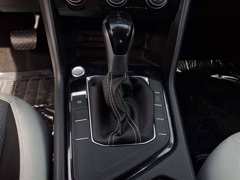 Certified 2025 Volkswagen Taos S image 11