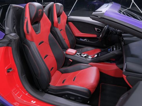 Used 2021 Lamborghini Huracan EVO RWD image 18