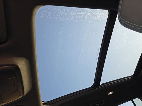 New 2026 Chevrolet Traverse LT image 31