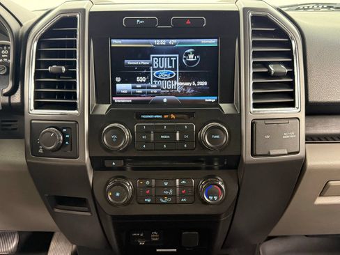 Used 2015 Ford F150 XLT w/ Equipment Group 302A Luxury AWD/4WD image 21