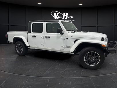 Used 2022 Jeep Gladiator Overland w/ Popular Equipment Package