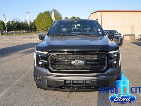 Used 2025 Ford F150 Lariat w/ Equipment Group 501A Mid AWD/4WD image 8