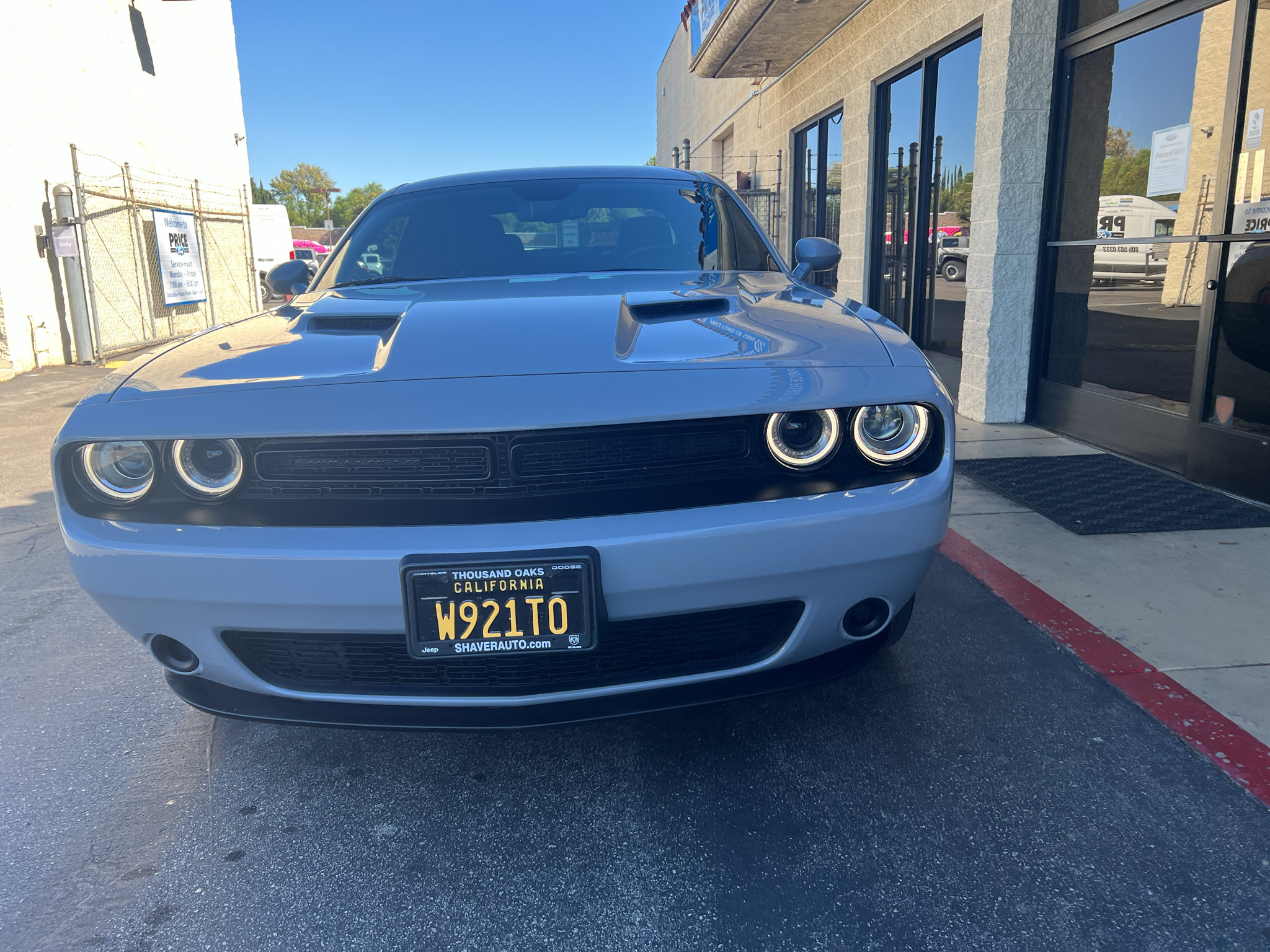 Used 2020 Dodge Challenger SXT RWD image 2
