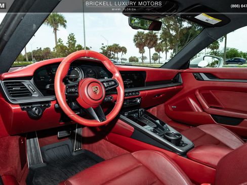 Used 2020 Porsche 911 Carrera S RWD image 5