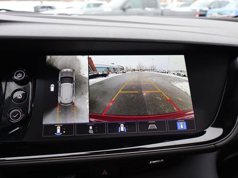 Used 2023 Buick Envision Avenir image 21