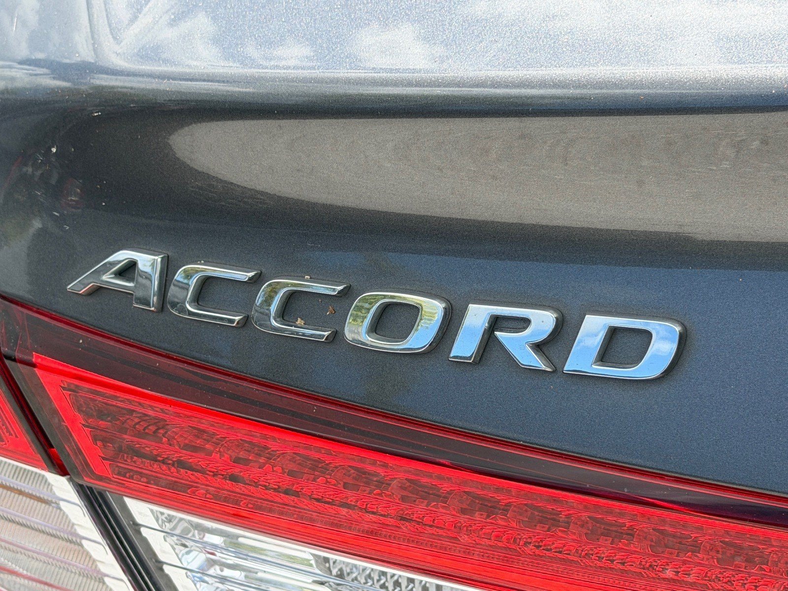 Used 2019 Honda Accord Touring image 14