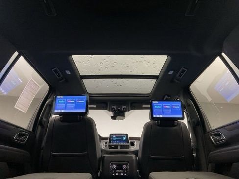 Certified 2023 Chevrolet Suburban High Country w/ LPO, Illumination Package image 33