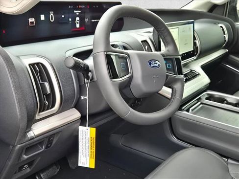 New 2026 Ford Expedition Max Active RWD image 3