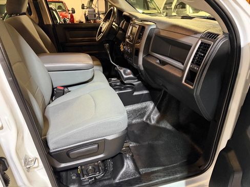 Used 2013 RAM 3500 Tradesman w/ Chrome Appearance Group image 35
