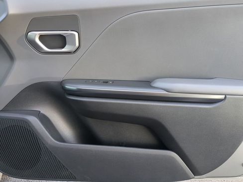 Used 2025 Kia K4 LXS image 33