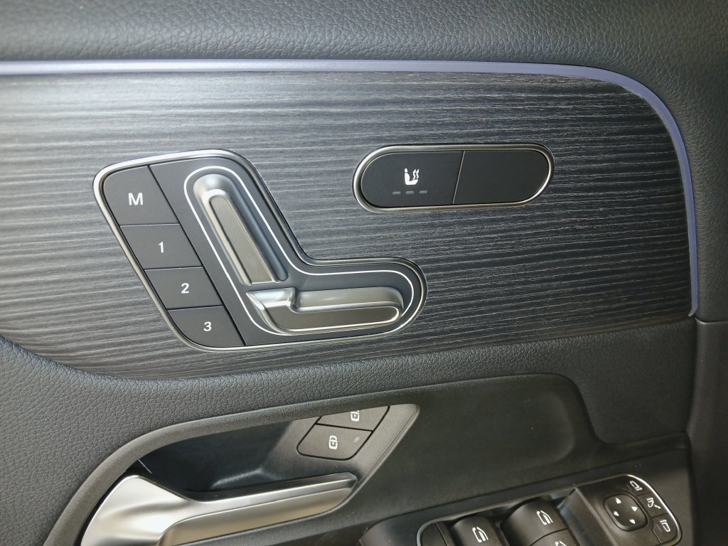 New 2026 Mercedes-Benz GLA 250 4MATIC image 18