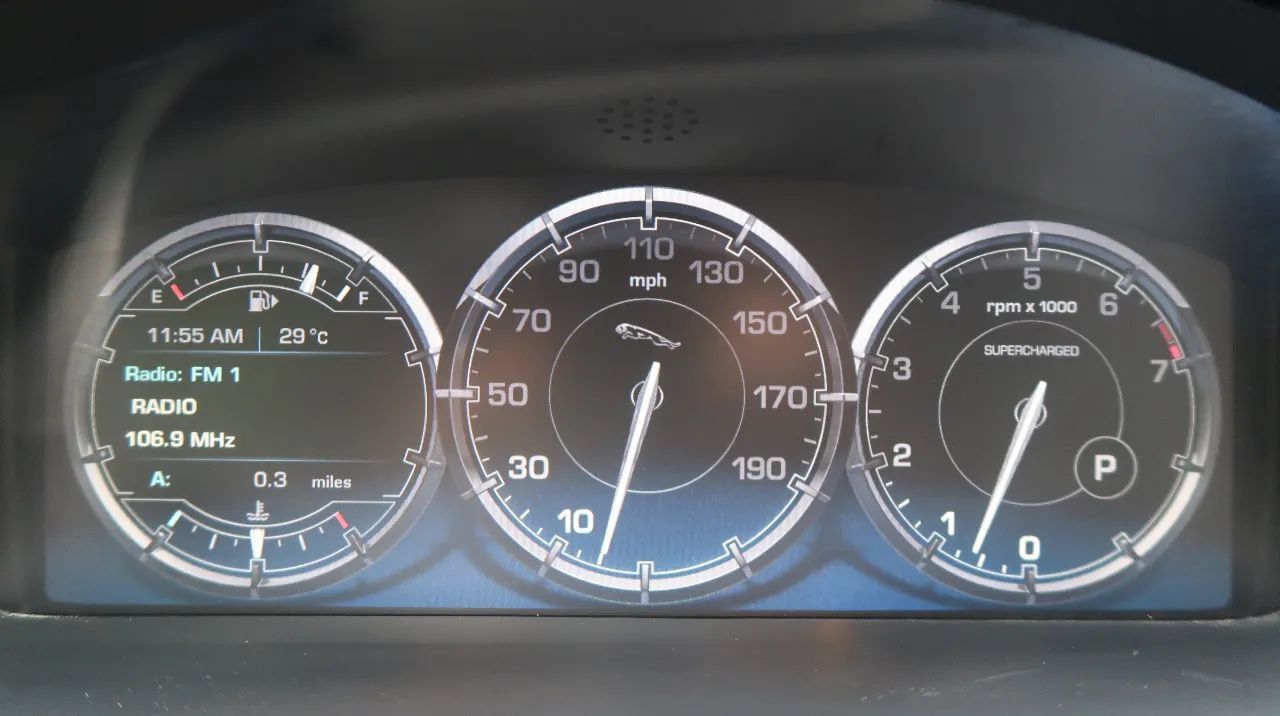 Used 2014 Jaguar XJ R LWB RWD image 35