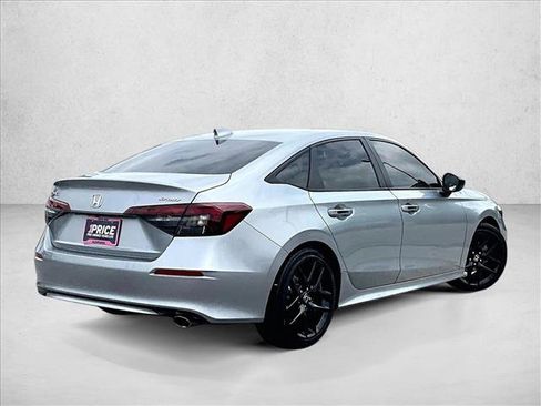 Used 2025 Honda Civic Sport image 2