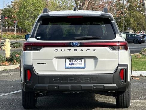 Used 2026 Subaru Outback Premium AWD/4WD image 5