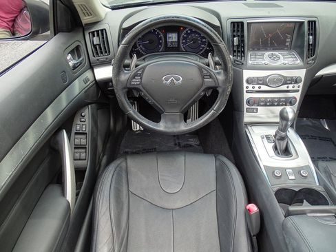 Used 2013 INFINITI G37 Convertible w/ Premium Pkg RWD image 25