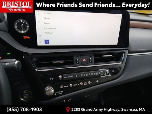 Used 2025 Lexus ES 350 w/ Premium Package image 24