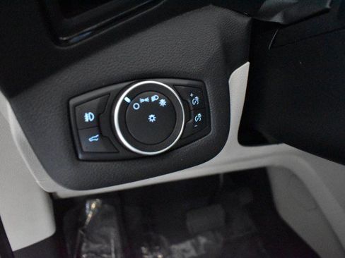 Used 2019 Ford Escape Titanium AWD/4WD image 22