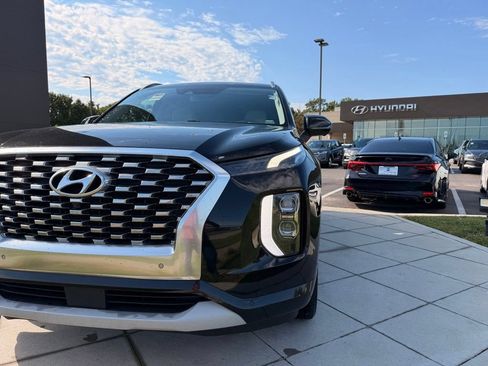 Used 2022 Hyundai Palisade Limited FWD image 13