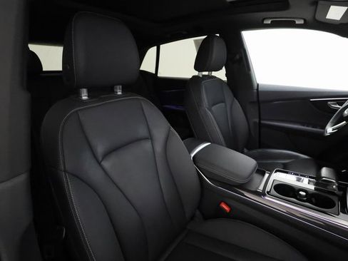 Used 2019 Audi Q8 Prestige image 22