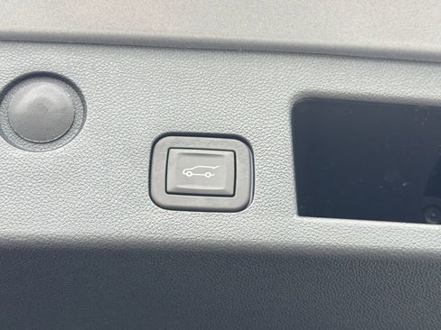 Used 2025 Chevrolet Equinox ACTIV FWD image 13