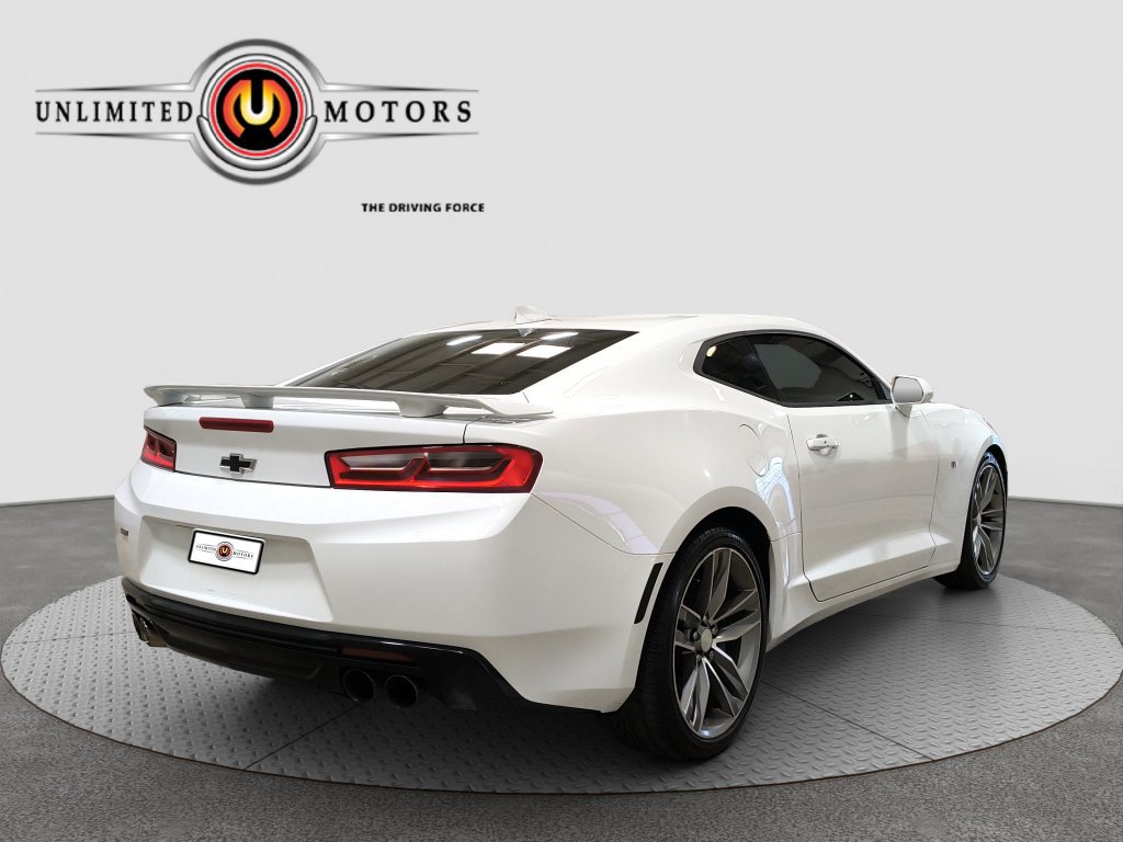 Used 2016 Chevrolet Camaro SS RWD image 3