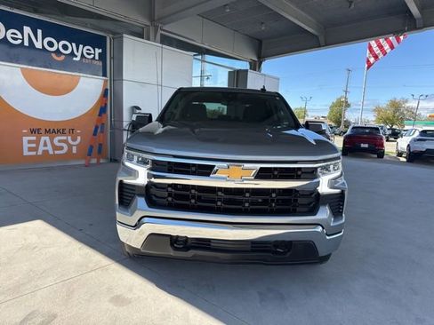 Used 2024 Chevrolet Silverado 1500 LT AWD/4WD image 3