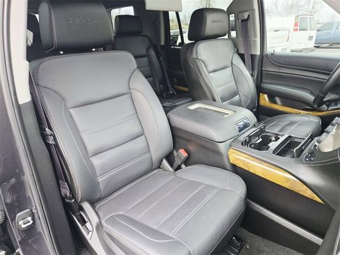 Used 2017 GMC Yukon Denali w/ Open Road Package image 19