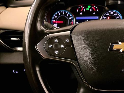 Used 2022 Chevrolet Traverse LT AWD/4WD image 17